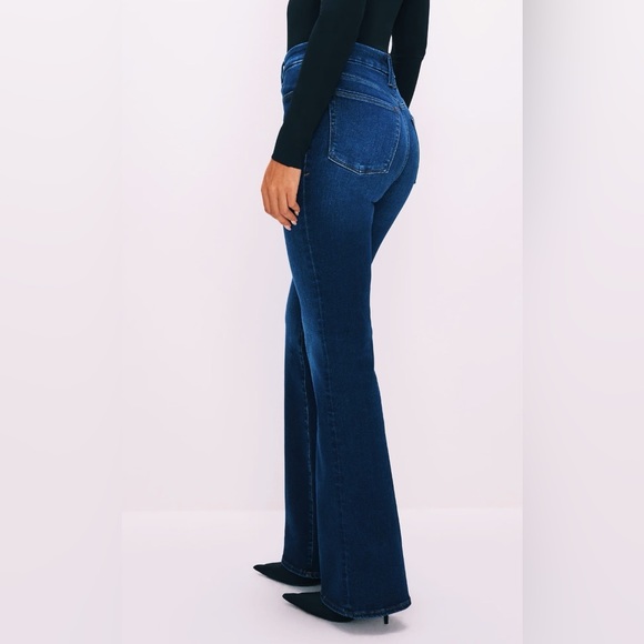 Good American - Good Classic Bootcut - BLUE811 - Picture 4 of 7